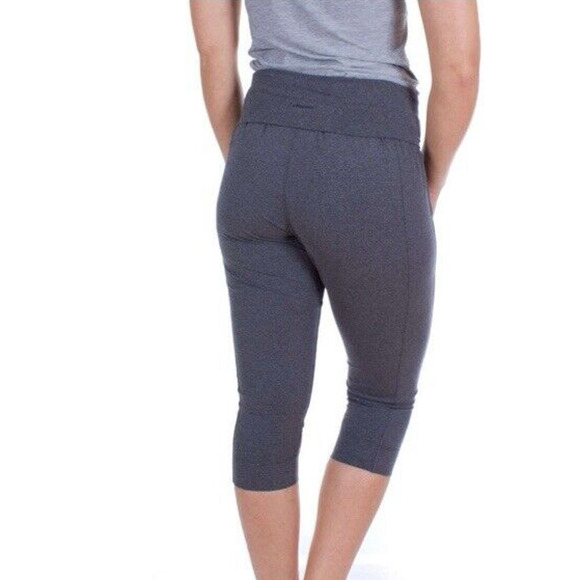 Patagonia Women's Slim Fit Trail Beta Capris Size XS Grey Stretch Outdoor Hiking - Picture 2 of 14